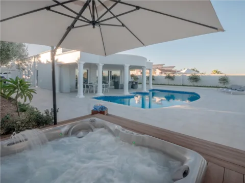 3 bed Villa For Rent in Mellieha, Mellieha - thumb 2