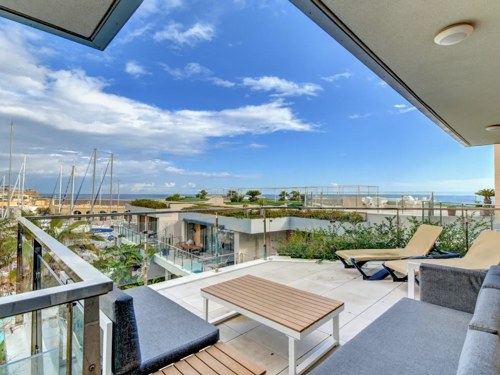 2 bed Penthouse For Sale in St Julian's, St Julian's - thumb 3