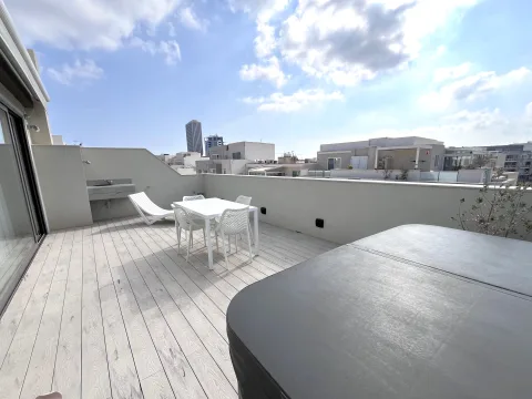 1 bed Penthouse For Rent in Swieqi, Swieqi - thumb 1