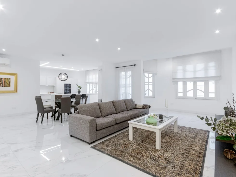 2 bed Apartment For Rent in Sliema, Sliema - thumb 1