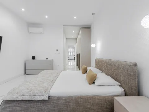 2 bed Apartment For Rent in Sliema, Sliema - thumb 18