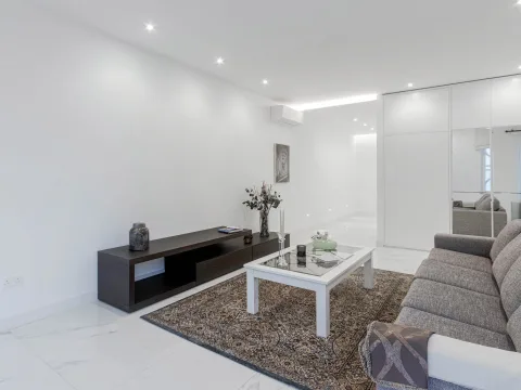 2 bed Apartment For Rent in Sliema, Sliema - thumb 5