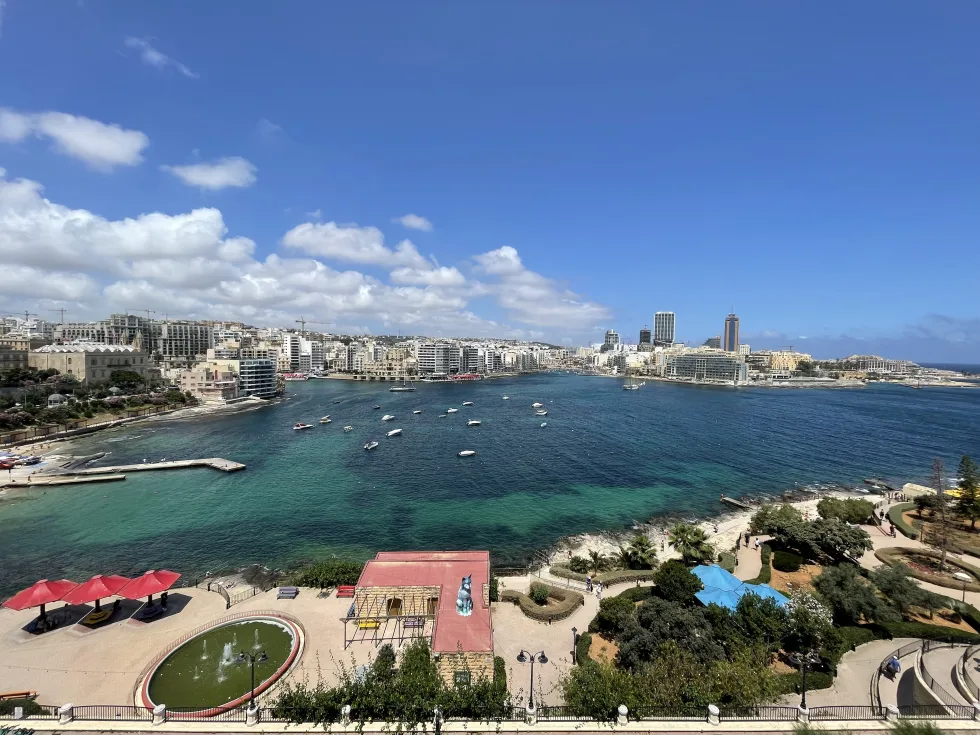 3 bed Apartment For Rent in Sliema, Sliema - thumb 2