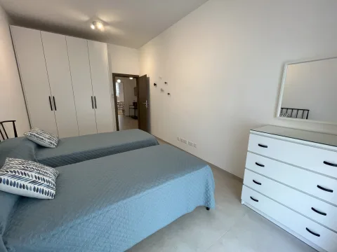 2 bed Apartment For Rent in Sliema, Sliema - thumb 11