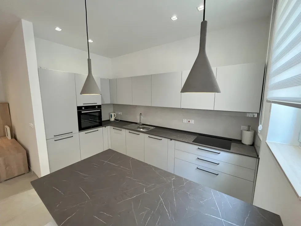 2 bed Apartment For Rent in Sliema, Sliema - thumb 8