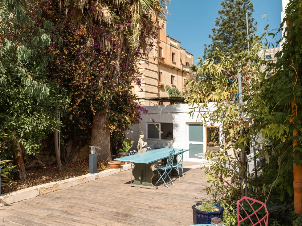 8 bed Town House For Sale in St Julian's, St Julian's - thumb 5