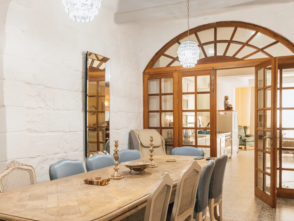 8 bed Town House For Sale in St Julian's, St Julian's - thumb 7