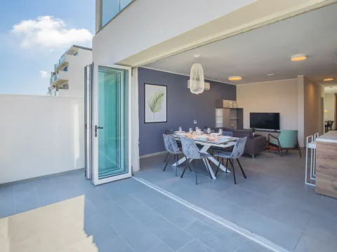 3 bed Apartment For Rent in St Julian's, St Julian's - thumb 3