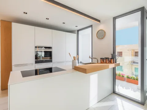 2 bed Apartment For Rent in St Julian's, St Julian's - thumb 5