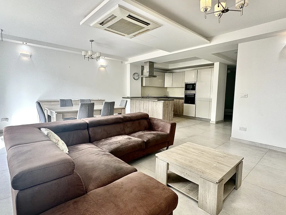 2 bed Apartment For Rent in Sliema, Sliema - thumb 3