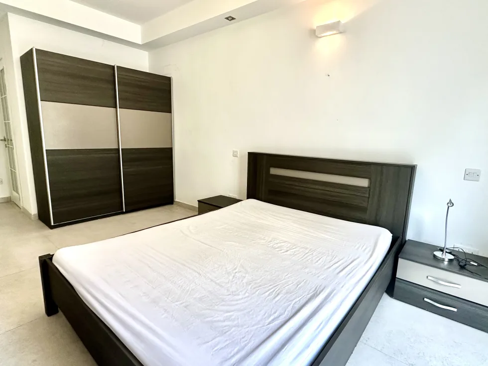 2 bed Apartment For Rent in Sliema, Sliema - thumb 7