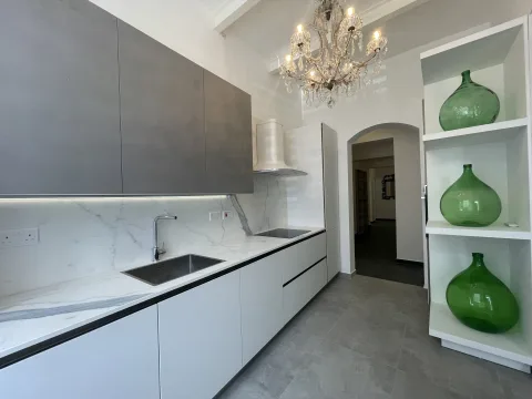 3 bed Apartment For Rent in Sliema, Sliema - thumb 3