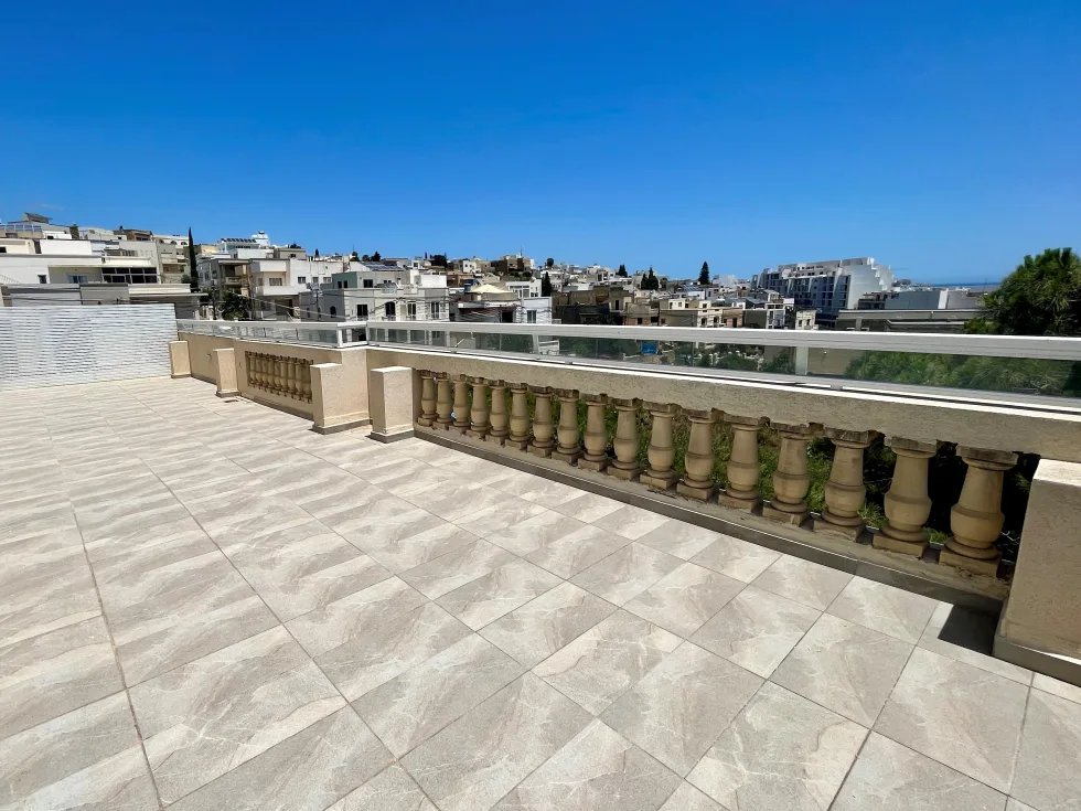 2 bed Penthouse For Rent in ,  - thumb 1