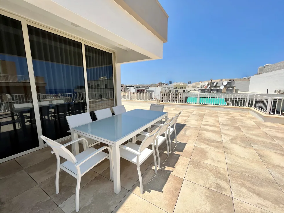 3 bed Penthouse For Rent in Sliema, Sliema - thumb 1