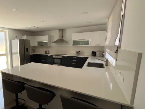 3 bed Penthouse For Rent in Sliema, Sliema - thumb 9