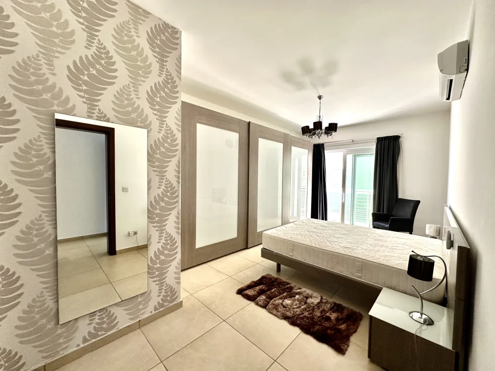 3 bed Apartment For Rent in Sliema, Sliema - thumb 7