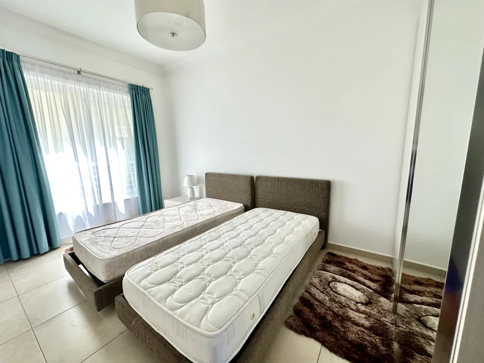 3 bed Apartment For Rent in Sliema, Sliema - thumb 8