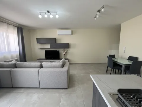 3 bed Apartment For Rent in San Gwann, San Gwann - thumb 4