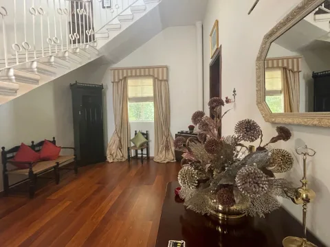 3 bed Town House For Rent in Sliema, Sliema - thumb 1