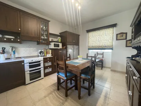 3 bed Town House For Rent in Sliema, Sliema - thumb 7