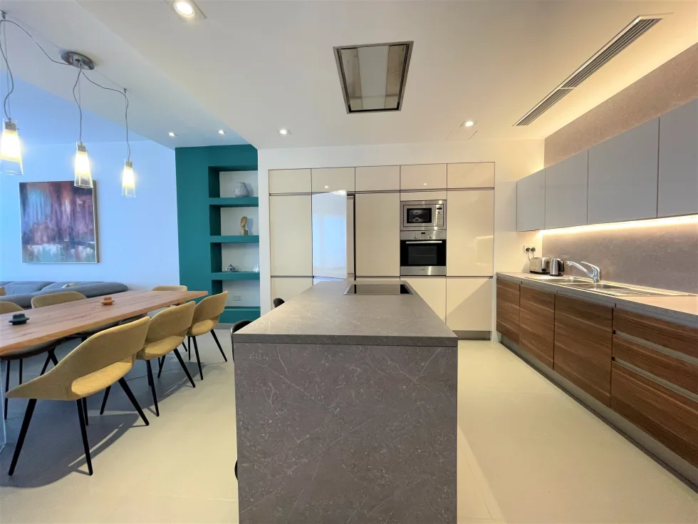 3 bed Apartment For Rent in Sliema, Sliema - thumb 7