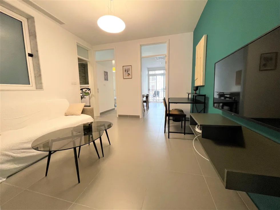 3 bed Apartment For Rent in Sliema, Sliema - thumb 9