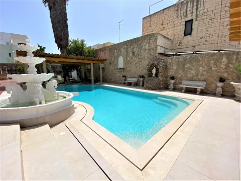 4 bed Villa For Rent in Attard, Attard - thumb 1