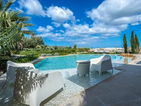 5 bed Farmhouse For Rent in Mgarr, Mgarr - thumb 1