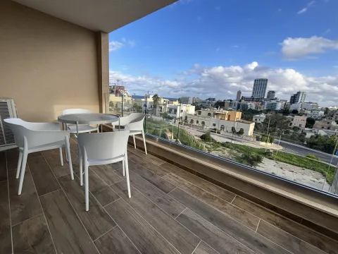 2 bed Apartment For Rent in Pembroke, Pembroke - thumb 1