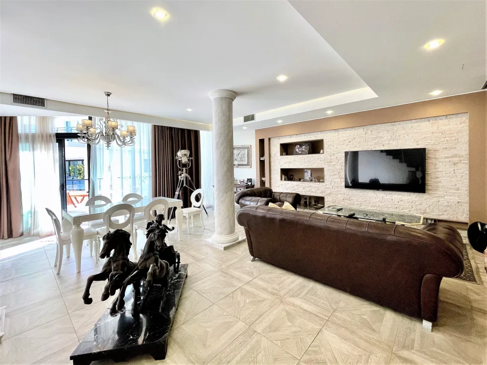 3 bed Apartment For Sale in St Julian's, St Julian's - thumb 2