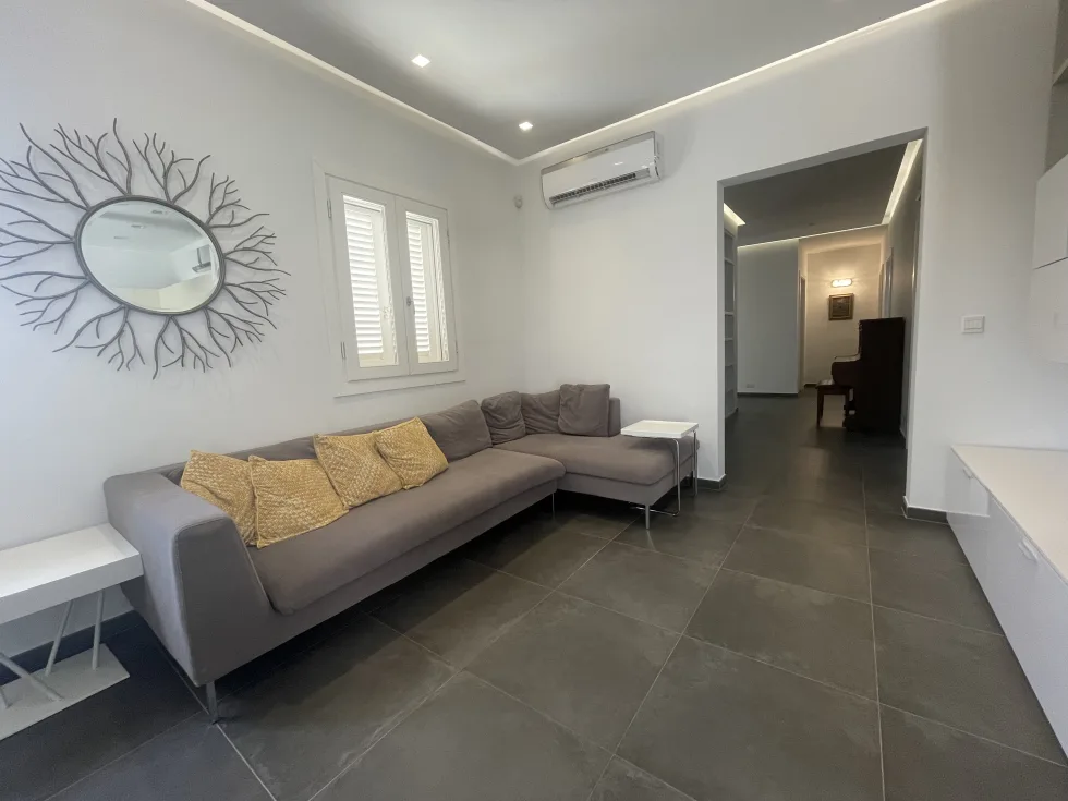 3 bed Apartment For Rent in Sliema, Sliema - thumb 4