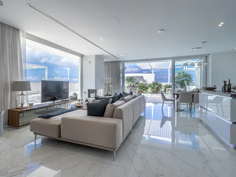 5 bed Villa For Sale in Naxxar, Naxxar - thumb 9