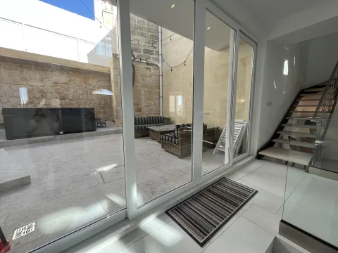 4 bed Town House For Rent in Gharghur, Gharghur - thumb 5