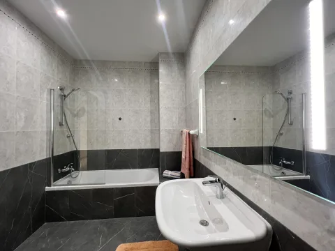 3 bed Apartment For Rent in Sliema, Sliema - thumb 16