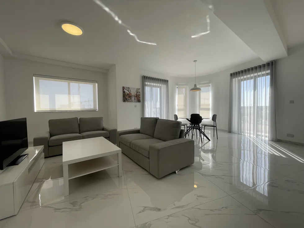 2 bed Apartment For Rent in Swieqi, Swieqi - thumb 1