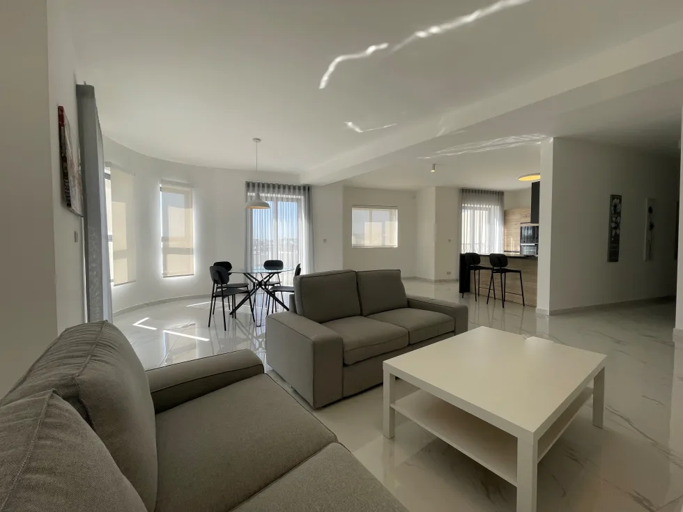 2 bed Apartment For Rent in Swieqi, Swieqi - thumb 3