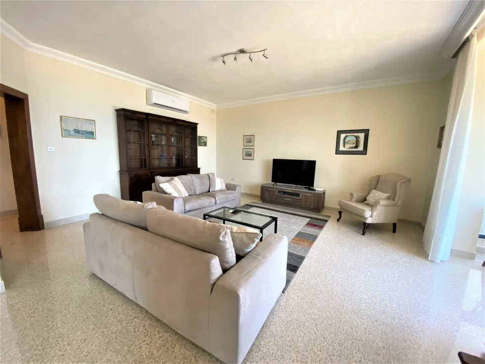 3 bed Apartment For Rent in Sliema, Sliema - thumb 3