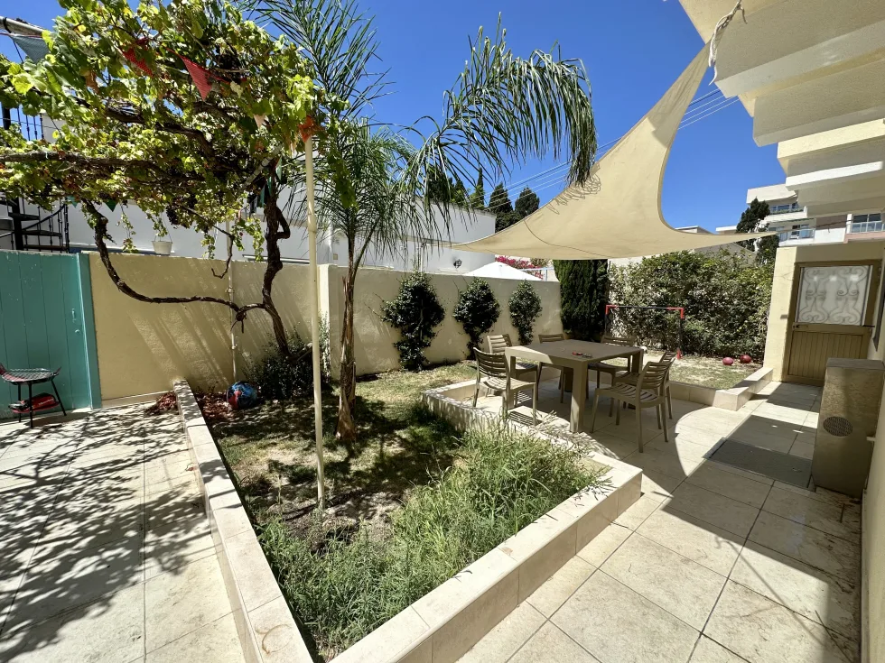 5 bed Villa For Rent in Balzan, Balzan - thumb 1