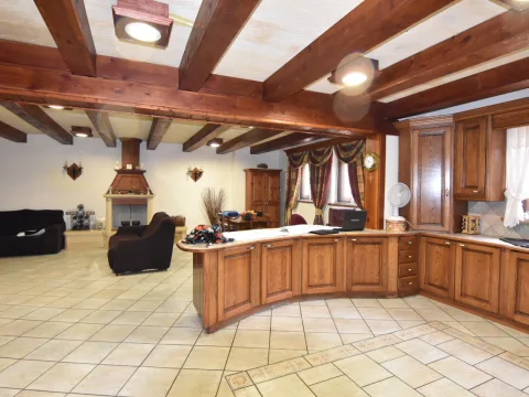 7 bed Town House For Sale in Valletta, Valletta - thumb 2