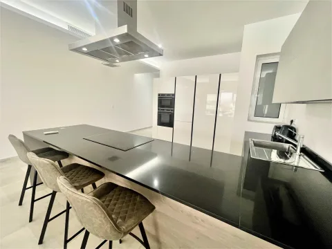 3 bed Apartment For Rent in Sliema, Sliema - thumb 6