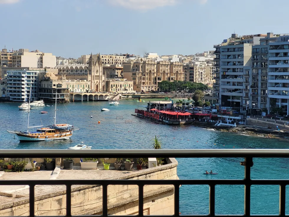 2 bed Apartment For Rent in St Julian's, St Julian's - thumb 1