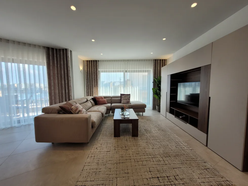 2 bed Apartment For Rent in St Julian's, St Julian's - thumb 5