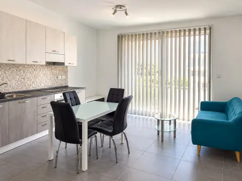 2 bed Apartment For Rent in Sliema, Sliema - thumb 2
