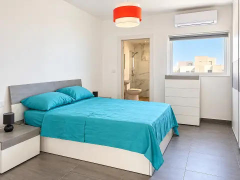 2 bed Apartment For Rent in Sliema, Sliema - thumb 3