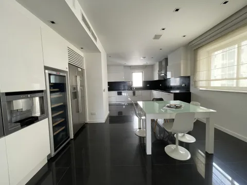 3 bed Penthouse For Rent in Sliema, Sliema - thumb 9