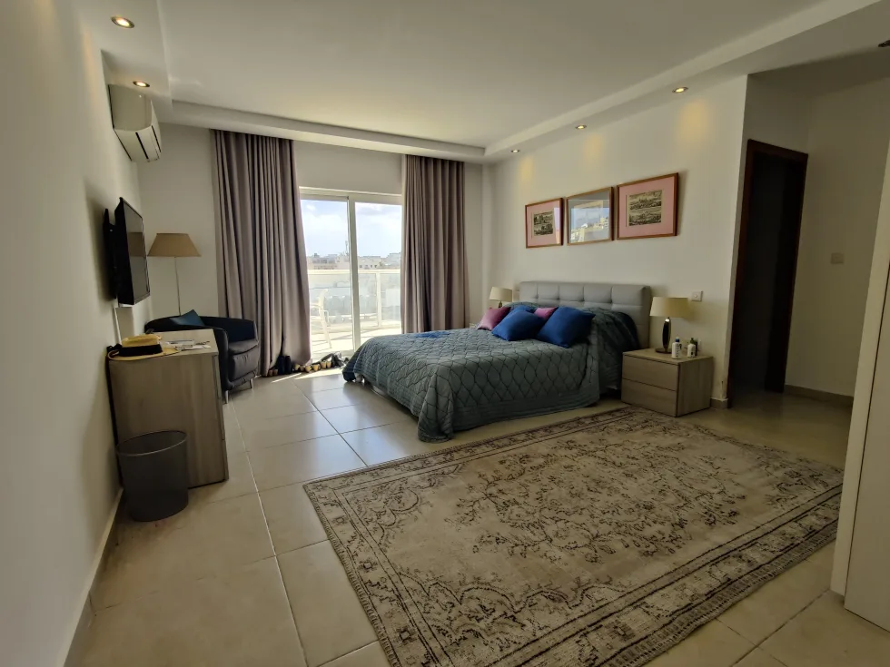 2 bed Apartment For Rent in Sliema, Sliema - thumb 6