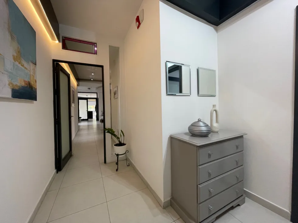 3 bed Apartment For Rent in St Julian's, St Julian's - thumb 2