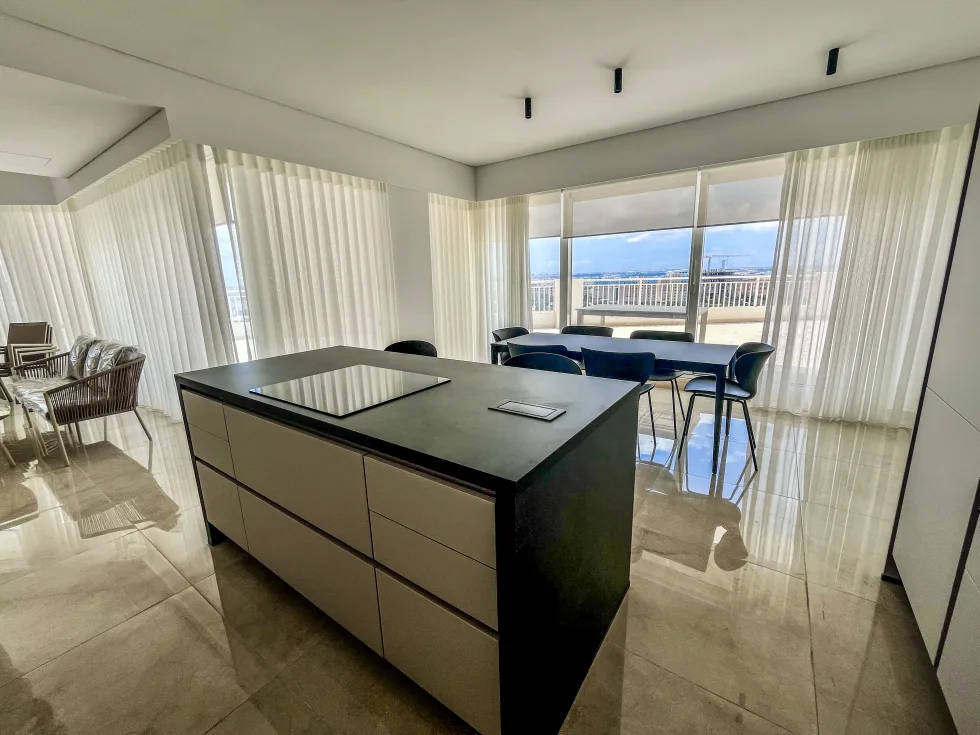 2 bed Penthouse For Rent in San Gwann, San Gwann - thumb 10