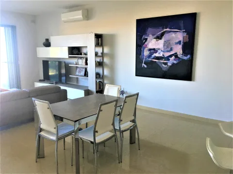 3 bed Apartment For Rent in Mellieha, Mellieha - thumb 4