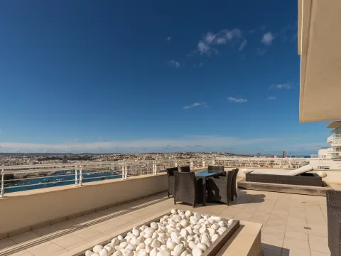 2 bed Penthouse For Sale in Sliema, Sliema - thumb 3